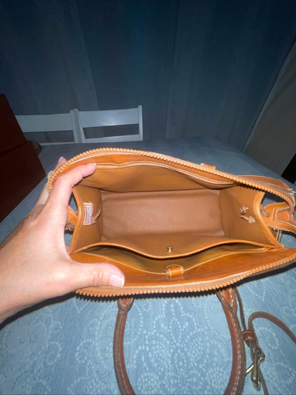 Vintage Dooney & Bourke AWL Green Tan Leather Crossbody Handle - Picture 8 of 17